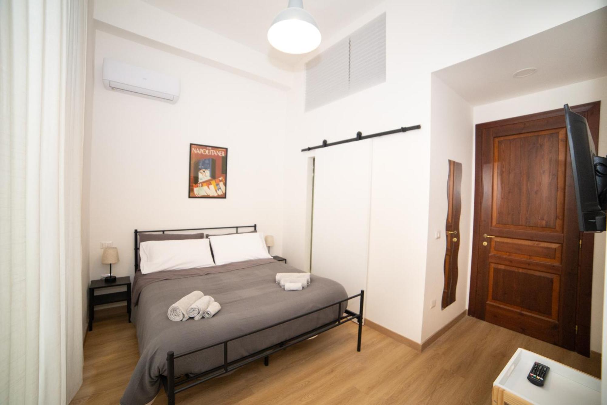 B&B 4Cella Neapel Exterior foto